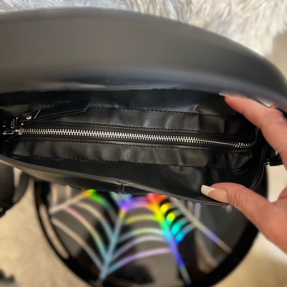 🖤🔥NWT- STEVE MADDEN STUNNING FAUX SUEDE AND LEATHER BCLARAA BUCKET BAG🔥🖤 - Picture 12 of 17